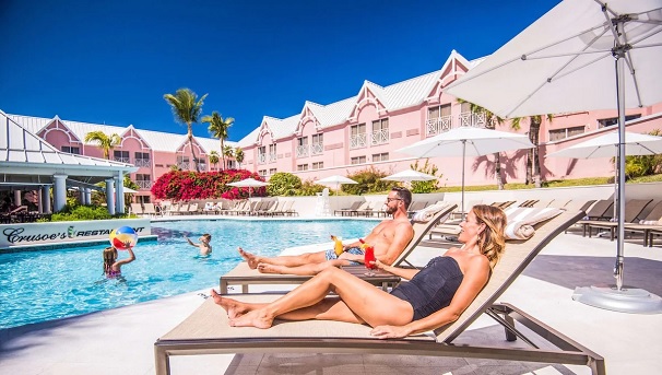 Nassau Hotels Comfort Suites Pool Paradise Island